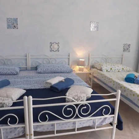 In With Balcony, Wifi 853-4 乌马格